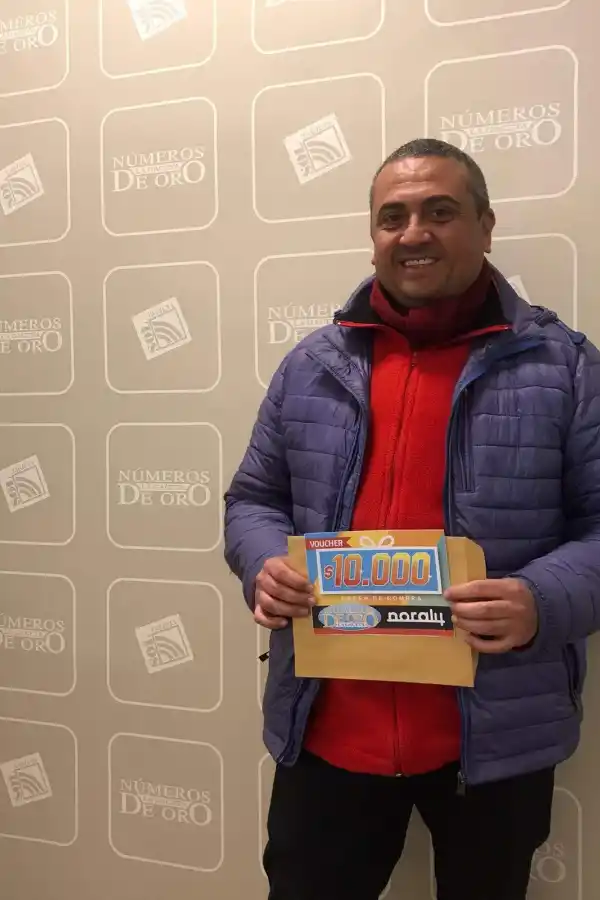 Números de Oro: dos lectores afortunados ya retiraron sus vouchers
