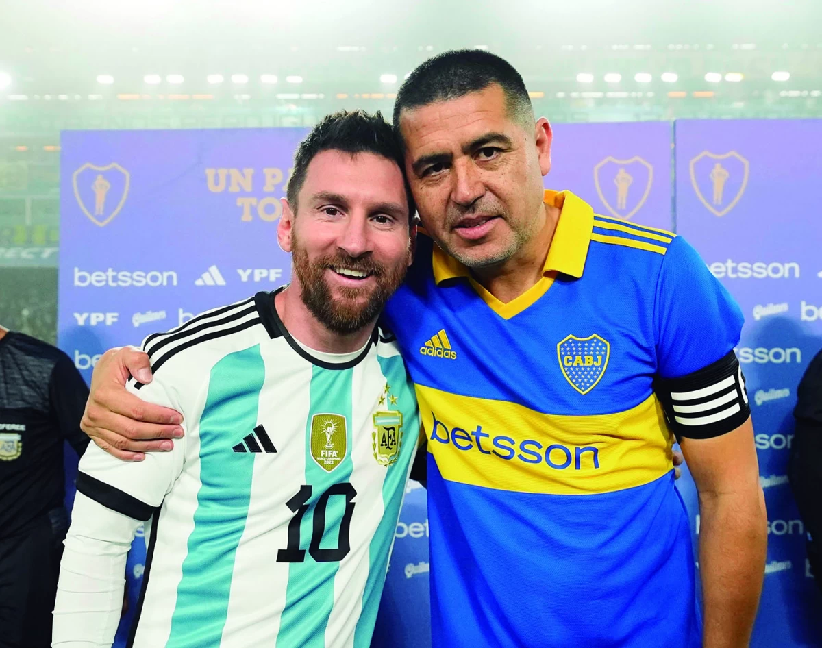 Despedida en La Bombonera: Román-Messi, de una leyenda a otra