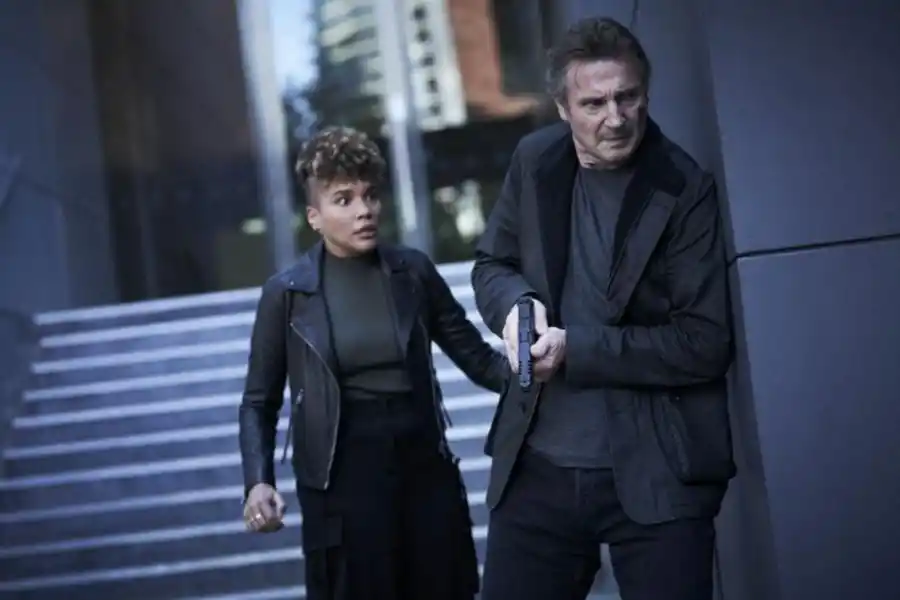 “LUZ NEGRA”. Liam Neeson como un veterano de Vetnam atormentado.