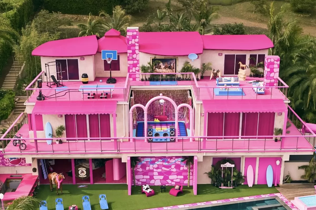 Vivir con Barbie y Ken ya es posible: ¿cómo alojarte gratis en la casa de ensueño en Malibú?