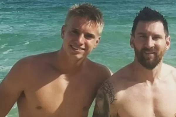 La primera foto de Lionel Messi en las Bahamas se la sacaron junto al hijo de otra leyenda del fútbol