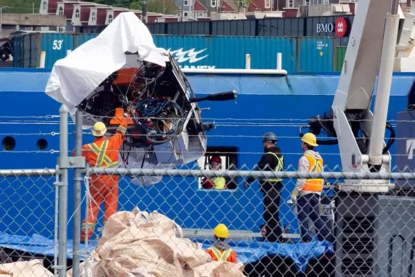Submarino del Titanic: encuentran posibles restos humanos entre los escombros