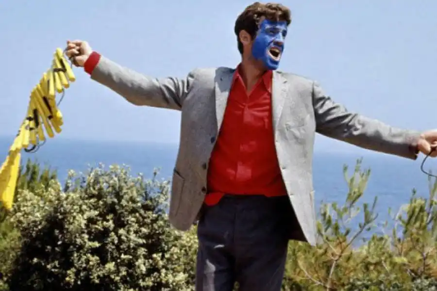 DOCUMENTAL. “El silencio es un cuerpo que cae”, de Agustina Comedi.