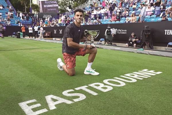 Cerúndolo: histórico en el césped