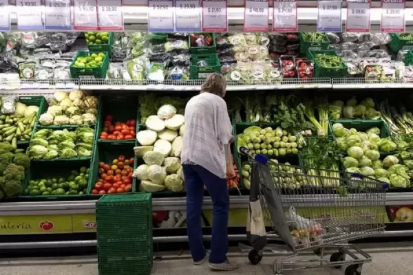 La inflación de junio registra una merma en relación a la de mayo, según las consultoras