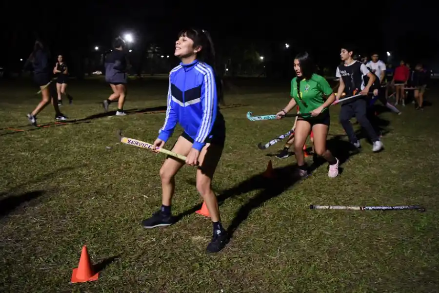 ELEMENTOS. Todos los elementos de juego que usan fueron donados.