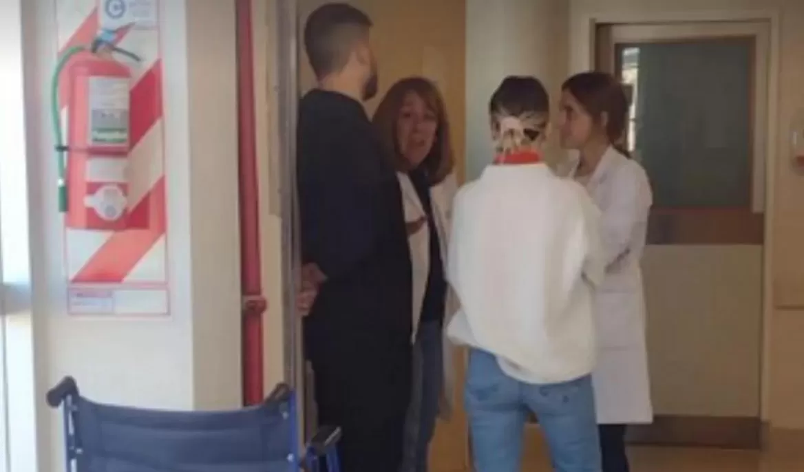 El hermano de Silvina Luna en el Hospital Italiano.