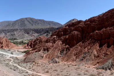 Vacaciones de invierno: el turismo del norte mira con atención lo que ocurre en Jujuy