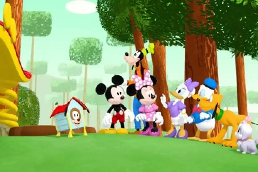 “MICKEY MOUSE FUNHOUSE”. Aventura animada.