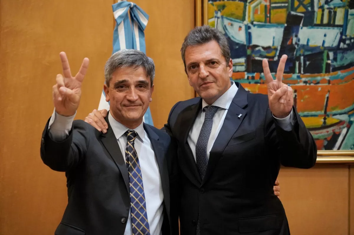 CON EL MINISTRO DE ECONOMÍA. Pablo Yedlin, junto al precandidato a presidente Sergio Massa. Foto de Twitter
