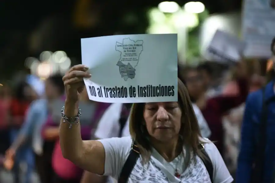 Concepción: vecinos marcharon para expresarse en contra del traslado de la delegación de la Federal