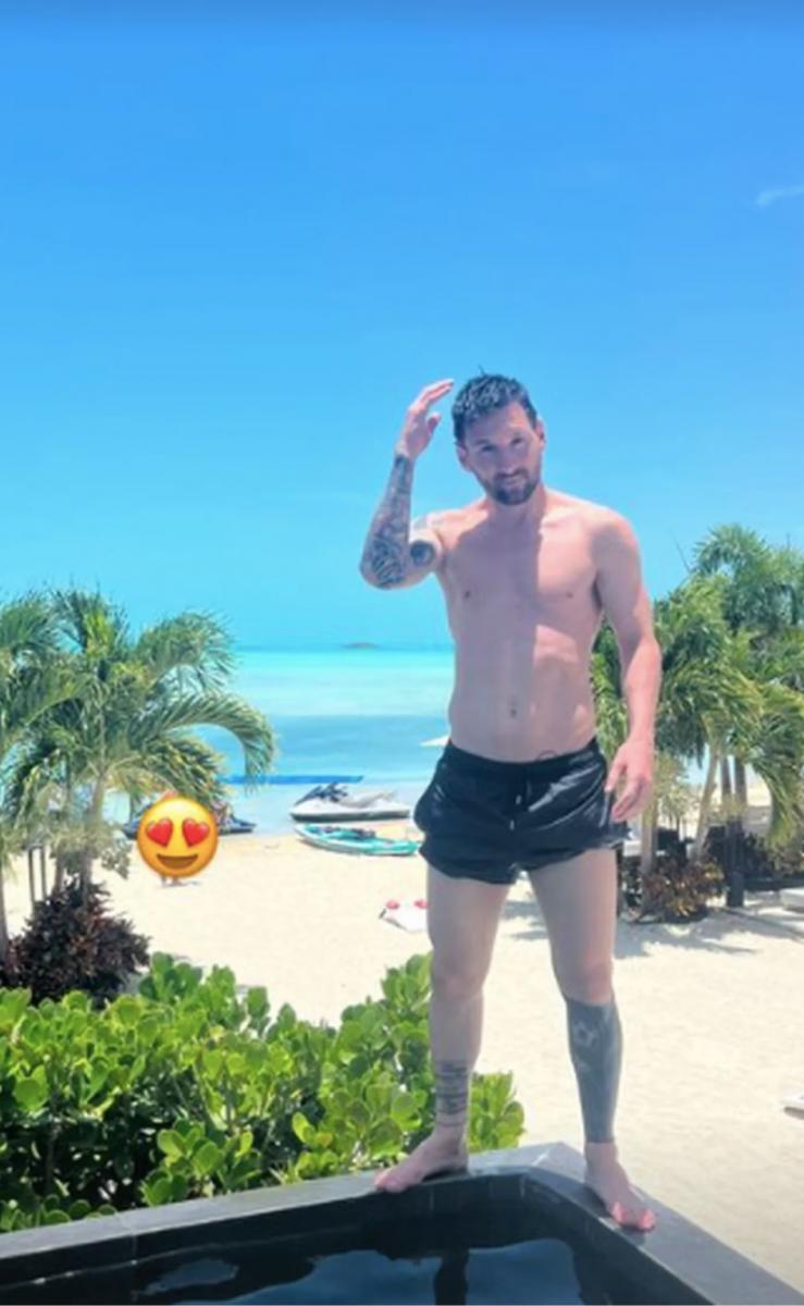 Antonela Roccuzzo compartió una foto de Lionel Messi en vacaciones y usó un emoji para tapar un detalle