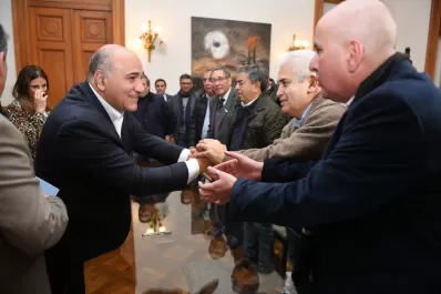 El Gobierno de Tucumán extenderá el bono de $20.000 para los estatales