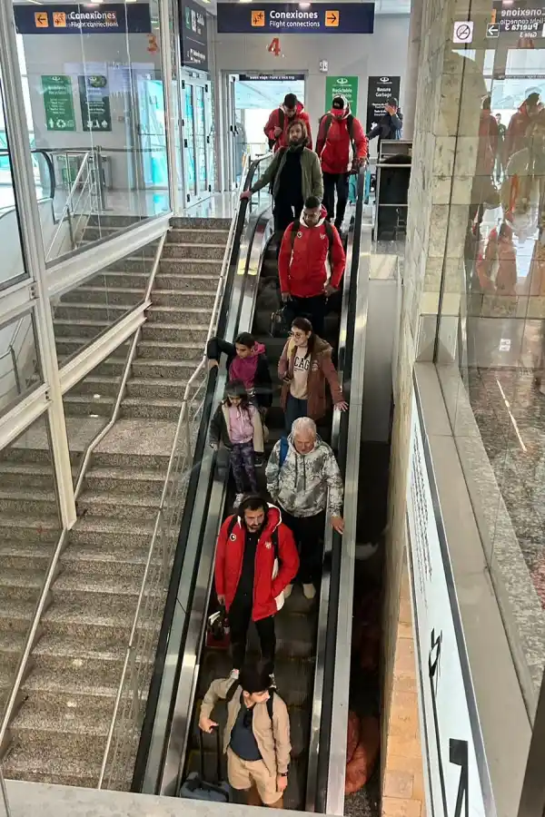 Llegada de los jugadores de Instituto de Córdoba. 