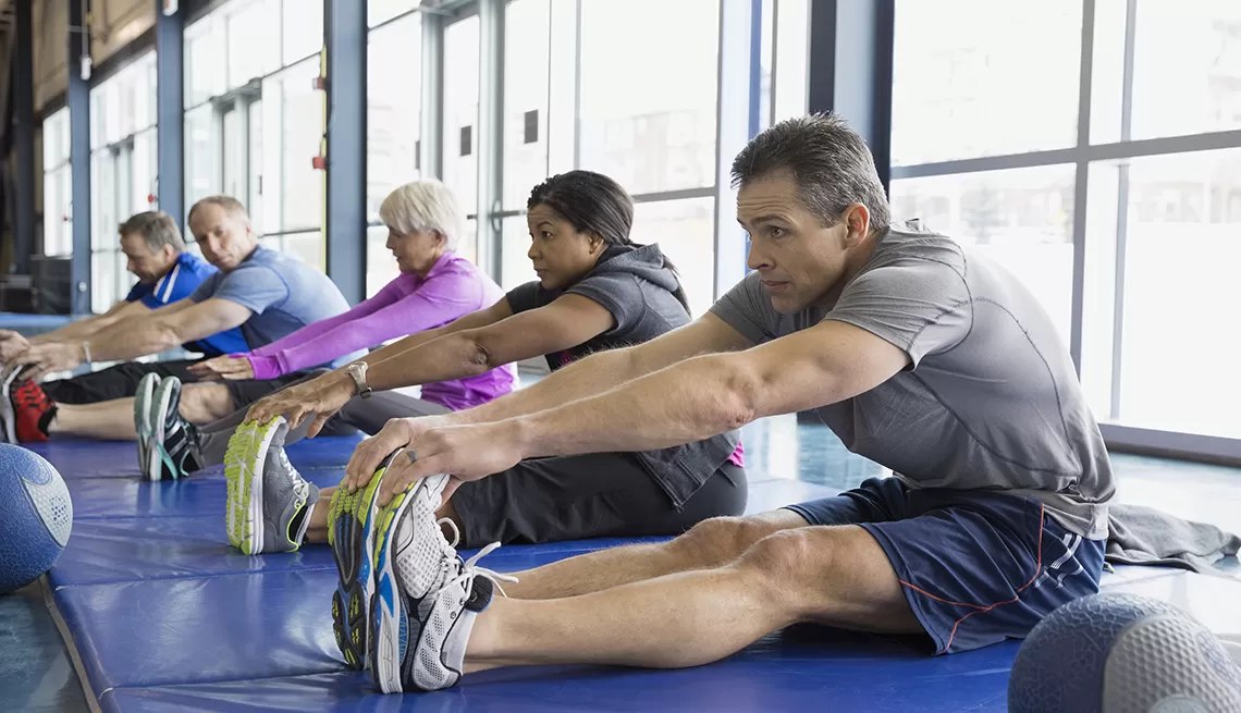 Según Harvard, este ejercicio fácil hay que hacer cada día para adelgazar y ganar músculo