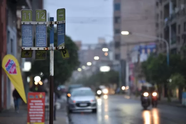 EN VIVO: El paro de colectivos se levantará a partir de las 18 de manera paulatina