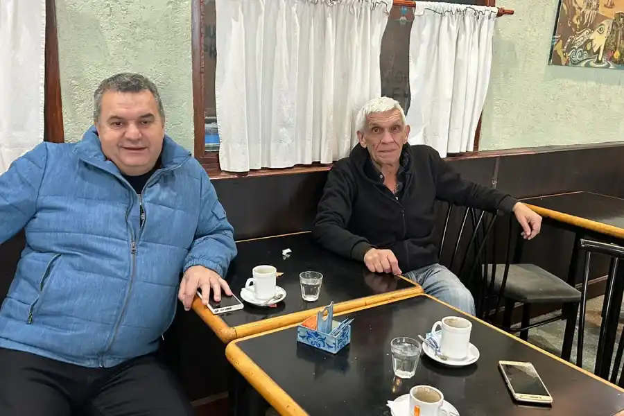 COLÁS Y ROMANO hicieron algo inédito para ayudar al club. 