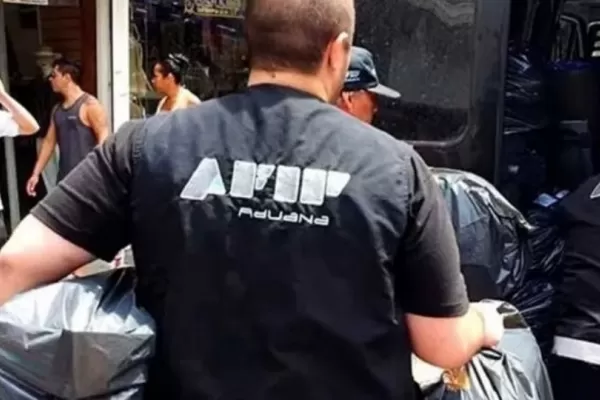 Allanan más de 20 bancos y financieras en una investigación por falsas importaciones