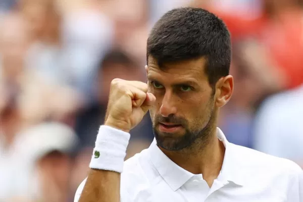 Djokovic busca el pase a semifinales en Wimbledon