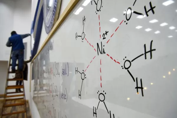 Tras el desaire del 9 de Julio, Alberto inaugurará en Tucumán una obra de la UNT que se inició en 2010