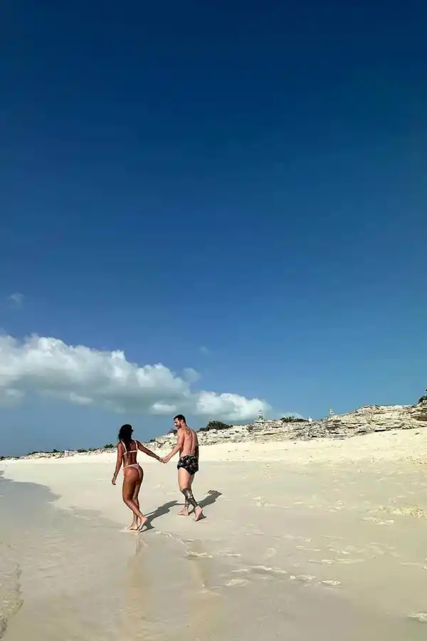 Antonela Roccuzzo compartió las fotos de sus vacaciones en el paraíso