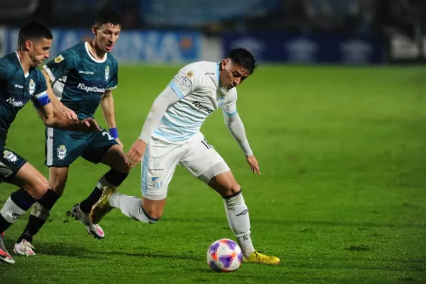 Atlético Tucumán se aleja del abismo con una escalera de puntos