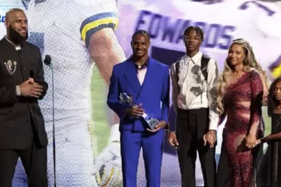 LeBron James confirmó que seguirá una temporada más en la NBA