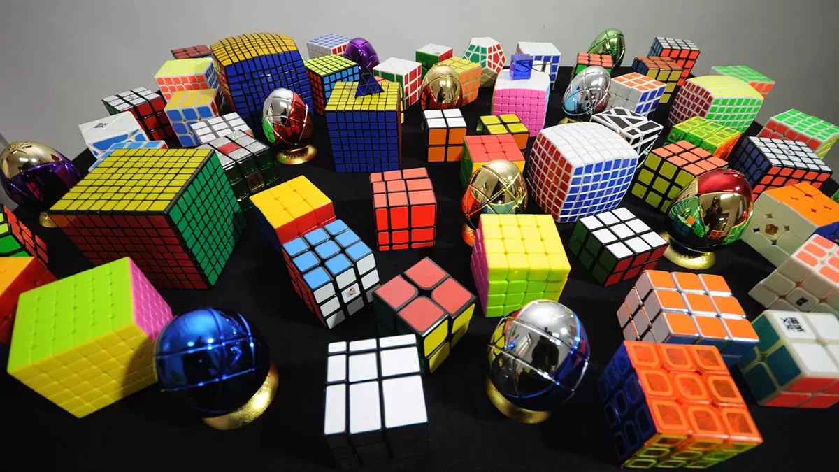 El cubo Rubik en sus múltiples presentaciones