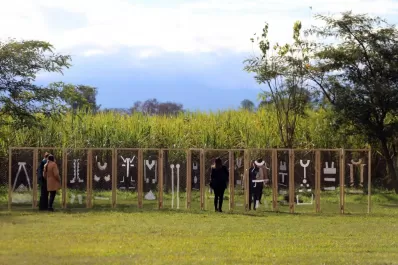 Imágenes: tejidos que cuentan historias de randeras