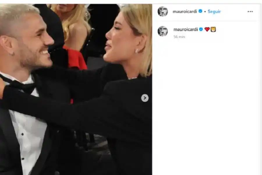 EL CONMOVEDOR POSTEO de Icardi, con Wanda. 
