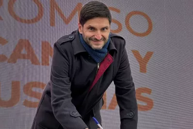 Maximiliano Pullaro, el dirigente radical que puede ser el nuevo gobernador de Santa Fe