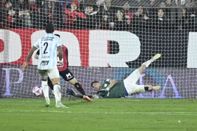 Marchiori, clave en el arco de Atlético Tucumán: volvió a ser la gran figura