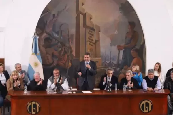 Sergio Massa, en la CGT: Nuestro primer desafío es mejor el salario