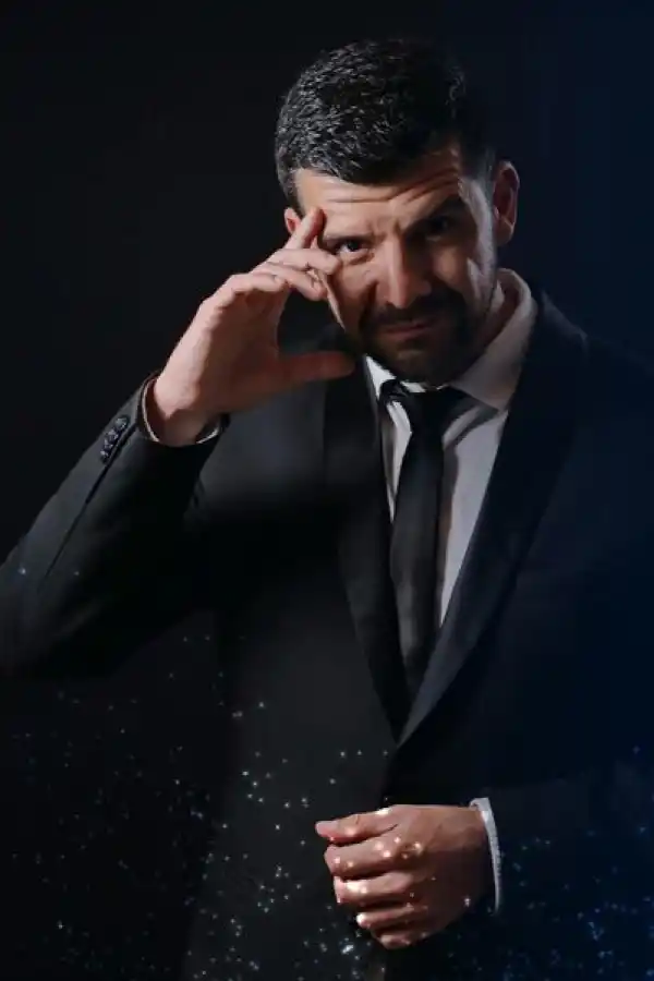 HIPNOSIS. Maxi González hará magia en el Centro Virla.  