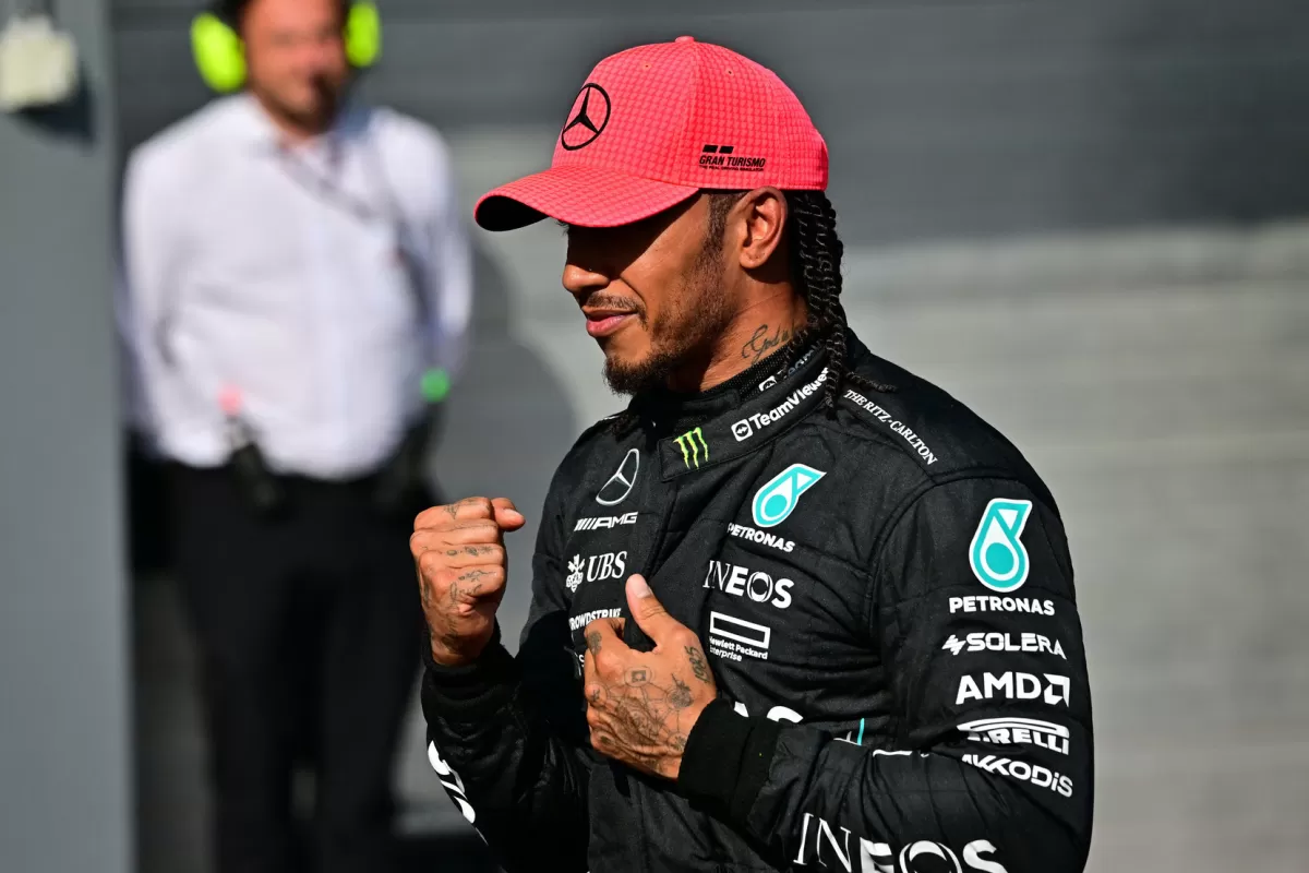 Hamilton superó a Verstappen y logró una pole de récord en Hungría