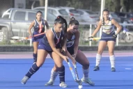 Natación ganó en un partidazo y retuvo la cima