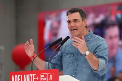Elecciones en España: Sánchez y Feijóo en busca de lo que les permitan ser