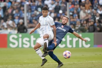 Atlético Tucumán festejó en un partido picante ante Independiente