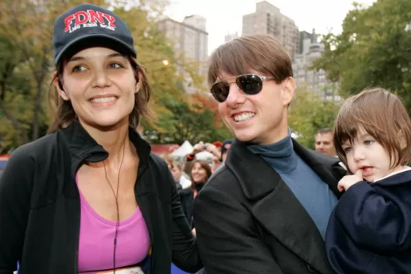 Cómo está hoy la hija de Tom Cruise y Katie Holmes: un vida bajo perfil y 10 años sin ver a su papá