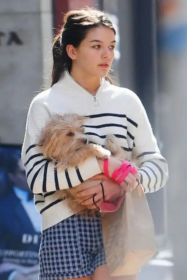 Suri Cruise vive en su mamá en Nueva York