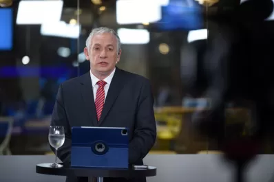 El editorial de Van Mameren: la política y la sociedad se encuentran en un divorcio evidente