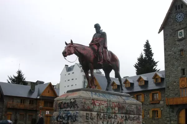 Bariloche: con una cautelar frenan el traslado del monumento a Roca