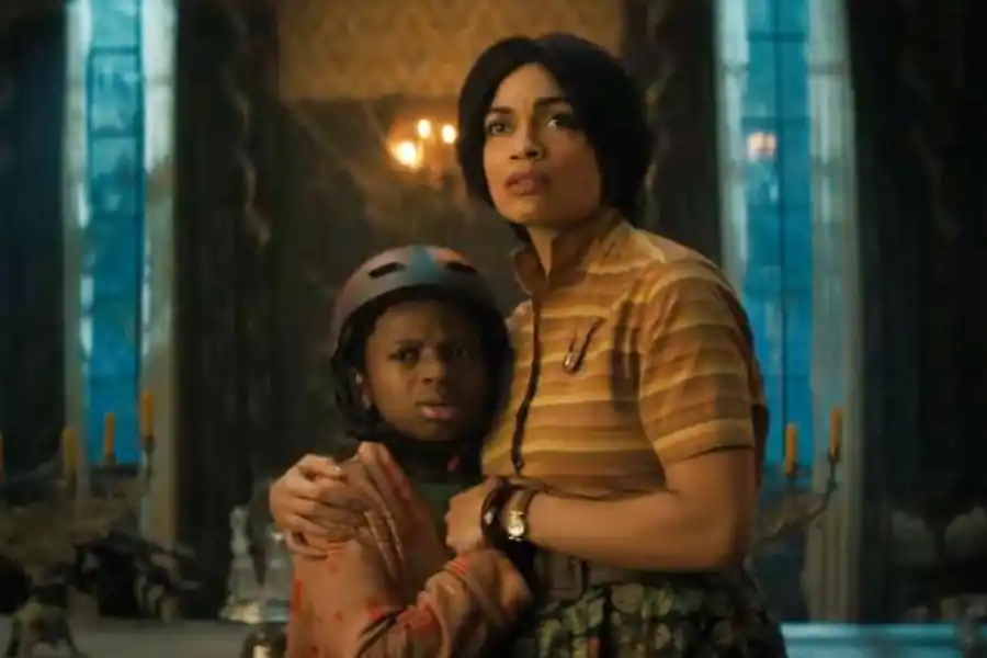 UN GRAN ELENCO. “La mansión embrujada” remite al juego de Disney.