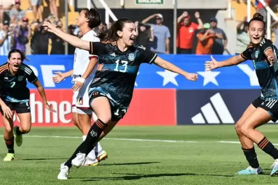 ¿Quién es Sophia Braun, la argentina nacida en Estados Unidos que hizo el primer gol de la Selección ante Sudáfrica?