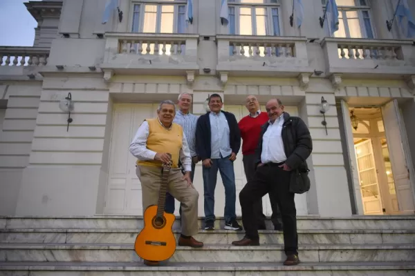 Las Voces del Norte: un abrazo de 58 años las sigue arropando