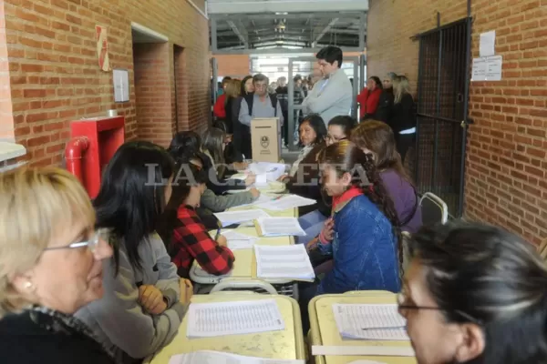 Elecciones 2023: confirmaron el pago a las autoridades de mesa de los comicios de junio