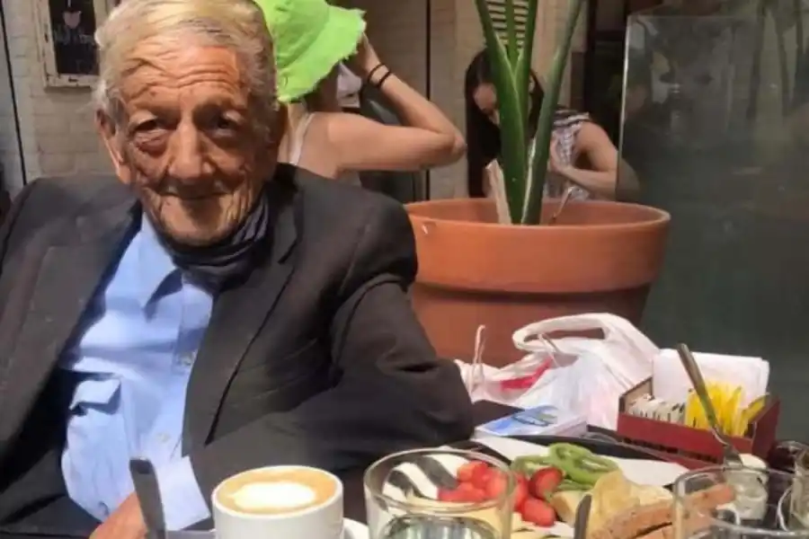 Murió Don Arias: adiós al personaje que vendía lapiceras y regalaba sonrisas