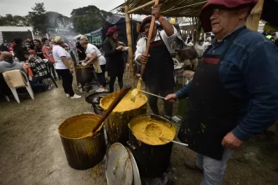 Concepción elige el mejor locro tucumano