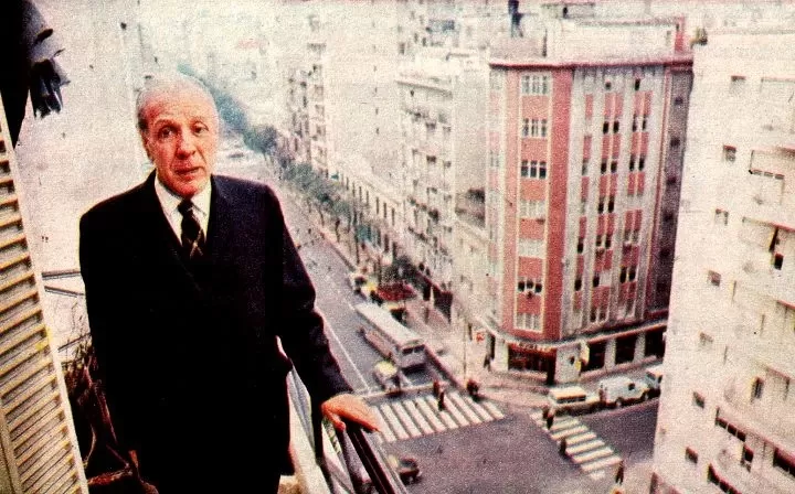 LA OTRA BUENOS AIRES. Tras el periplo europeo, con nuevo movimiento literario, Borges encuentra una ciudad con una fisonomía distinta. 