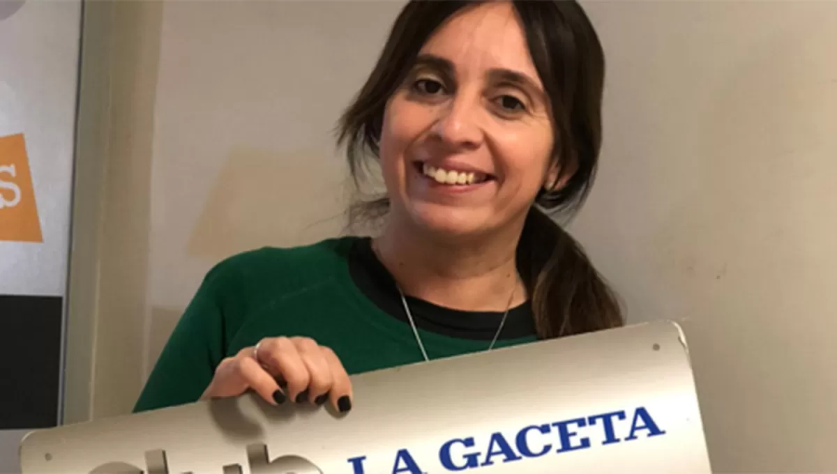 FELIZ. Silvina Ruiz es la lectora afortunaba que se llevó los $100.000 del premio del Club LA GACETA.